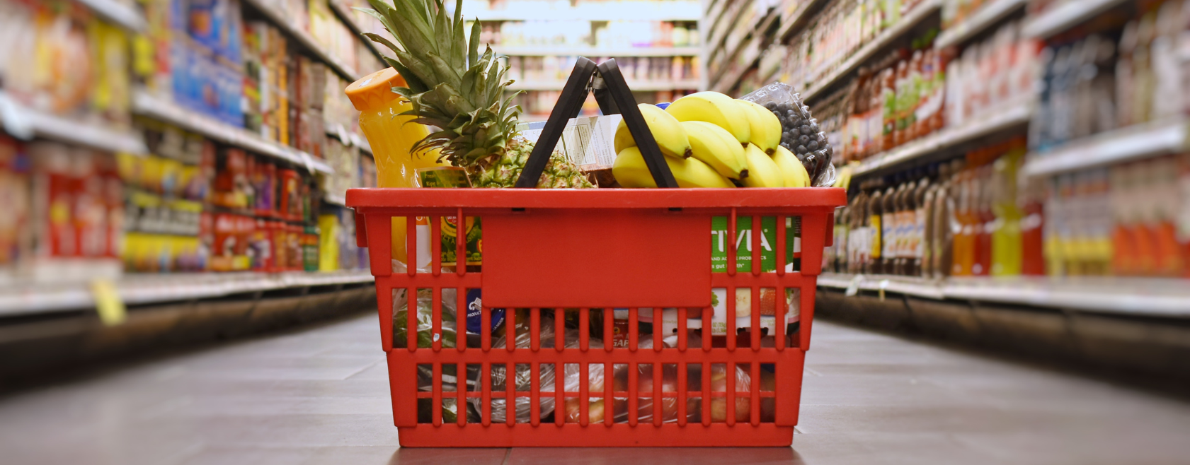Enterprise grocers slash food waste 49% using AI forecasting, replenishment, and logistics optimization.